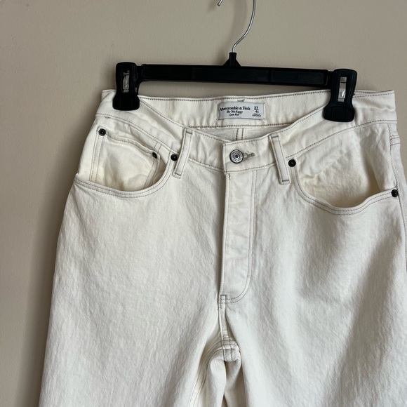 A&F • The 90s Baggy Jean Low Rise cream off white denim wide leg button fly 27/4 - Picture 2 of 8